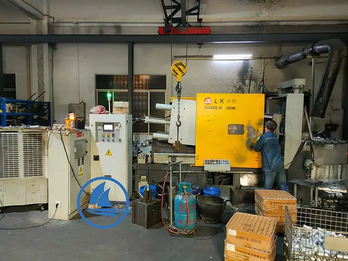 Die casting machine